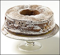 Apple cake with honey sauce