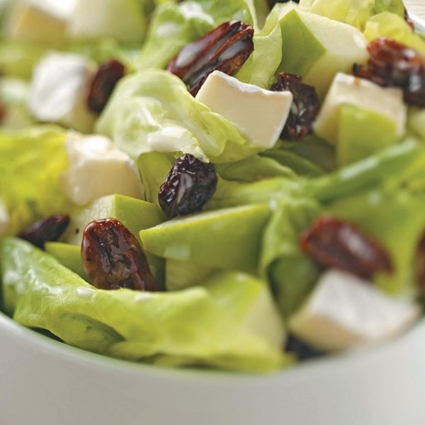 Apple Camembert salad