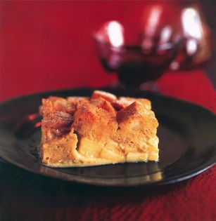 Apple caramel bread pudding