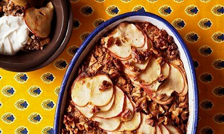 Apple-chai baked oatmeal