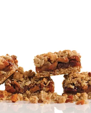 Apple-cherry crumble bars