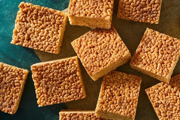 Apple cider doughnut Rice Krispies treats
