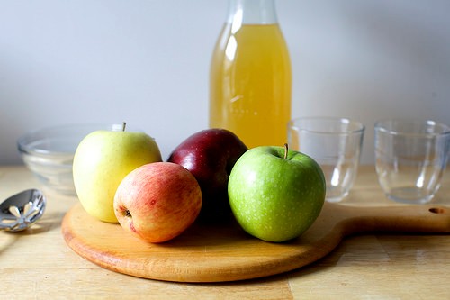 Apple cider sangria