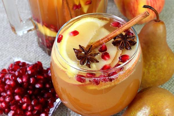 Apple cider sangria