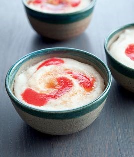 Apple-cinnamon oatmeal