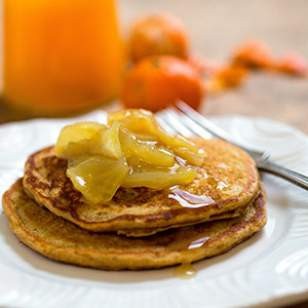 Apple-cinnamon pancakes