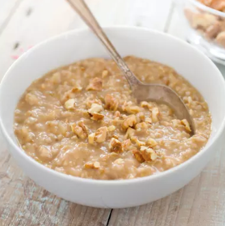 Apple-cinnamon ten-minute steel-cut oatmeal
