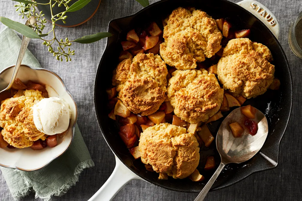 Apple-cranberry cornbread biscuit cobbler