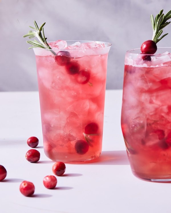 Apple cranberry Moscow mule