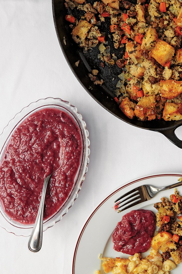 Apple-cranberry relish