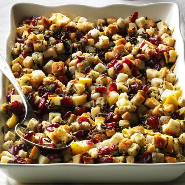 Apple-cranberry stuffiing