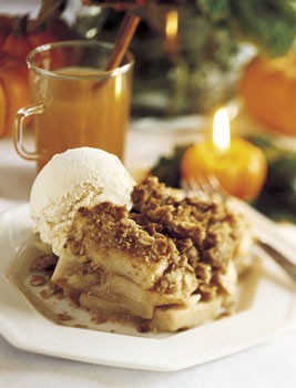 Apple crumble and vanilla ice cream