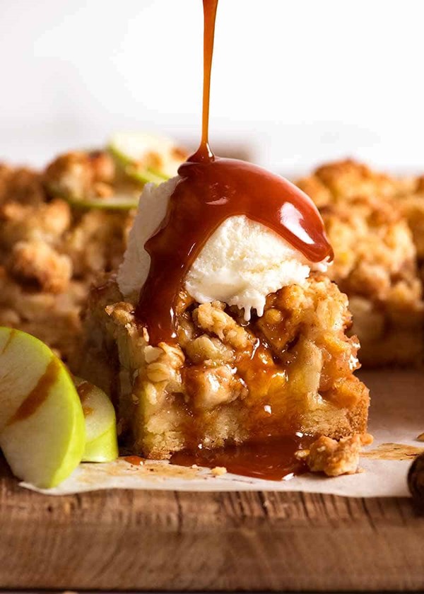 Apple crumble bars