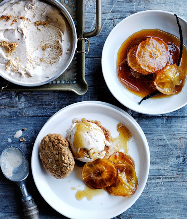 Apple crumble ice-cream sandwiches