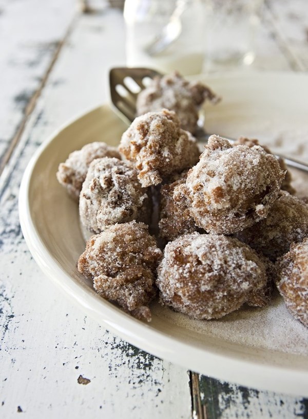 Apple doughnuts
