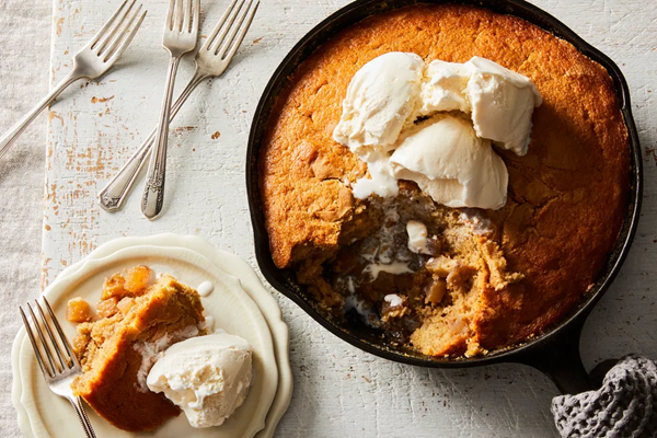 Apple dump cake