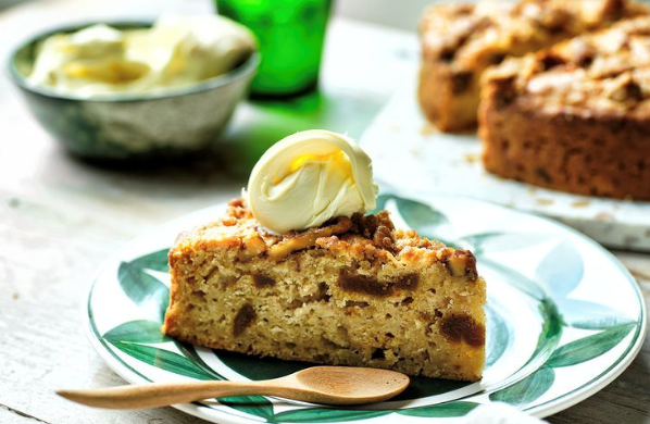Apple, fig and walnut cake