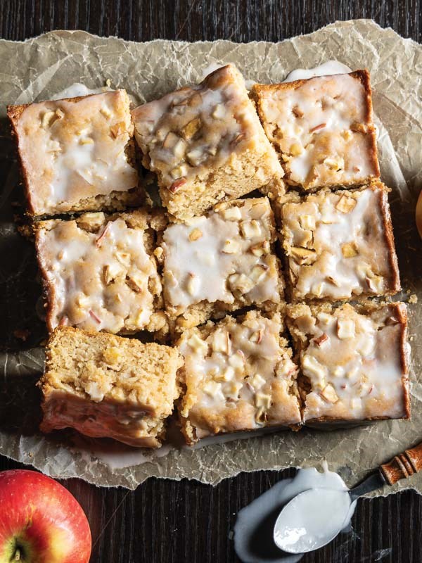 Apple fritter cake