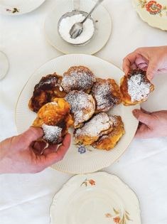 Apple fritters (Racuchy)