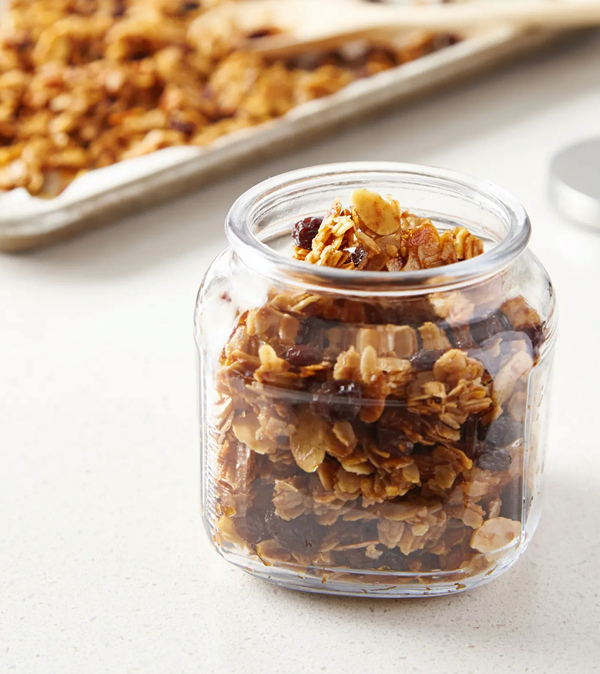 Apple-ginger granola with pecans