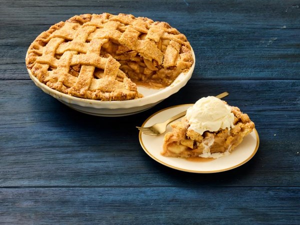 Apple-ginger lattice pie 