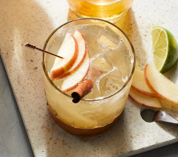 Apple-ginger mocktail mule