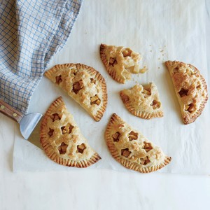 Apple hand pies