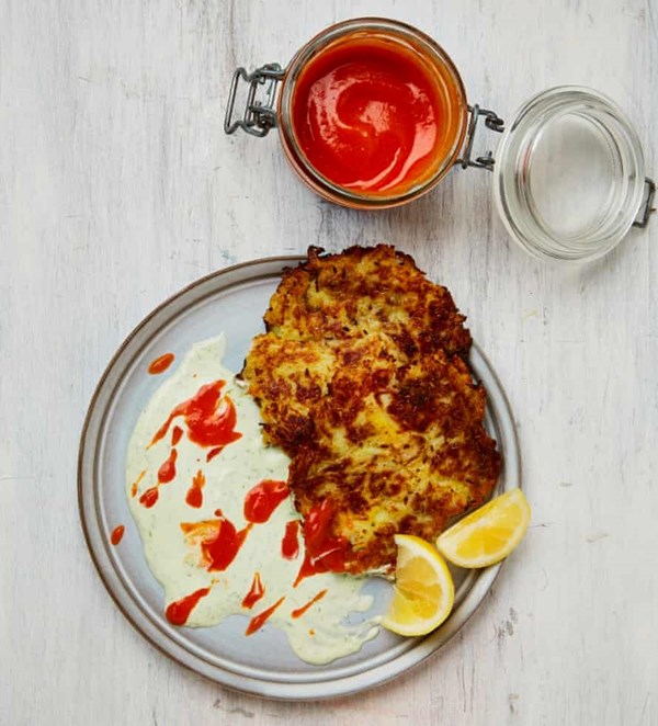 Apple hot sauce with potato cakes and soured cream