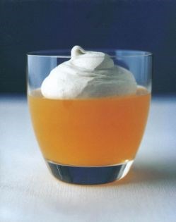Apple jelly and cinnamon cream