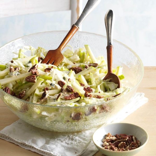 Apple maple pecan salad