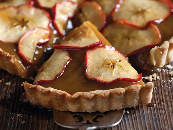 Apple-maple tart