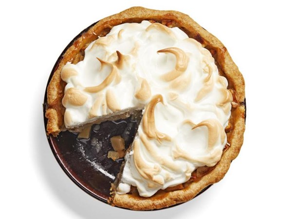 Apple meringue pie