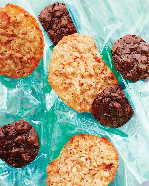 Apple-oatmeal lace cookies