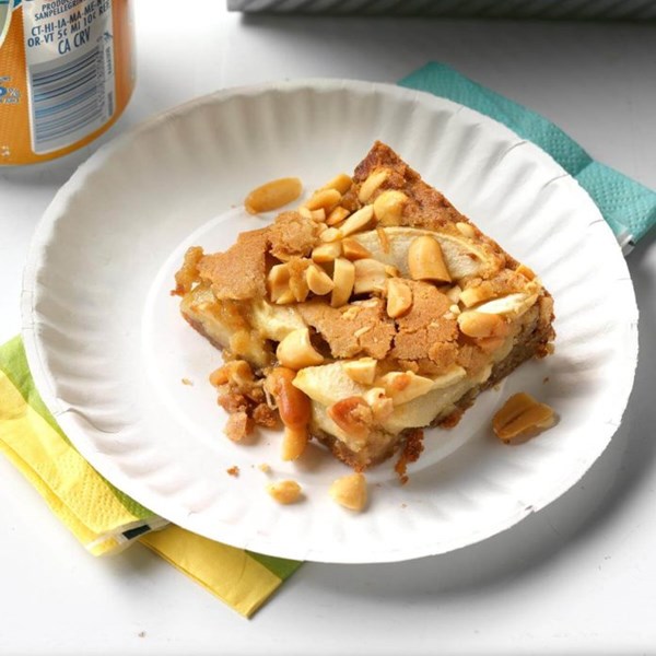 Apple-peanut blondies