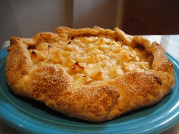 Apple, pear & quince galette