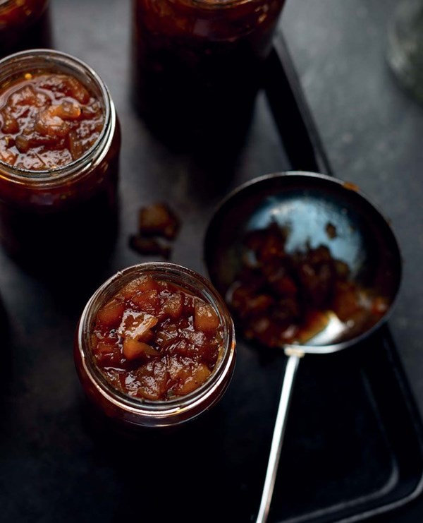 Apple, pear & rosemary chutney