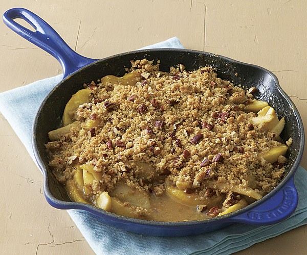 Apple-pear cobbler with crisp brown sugar-pecan topping