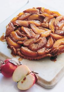 Apple-pecan upside-down pie baked in a skillet