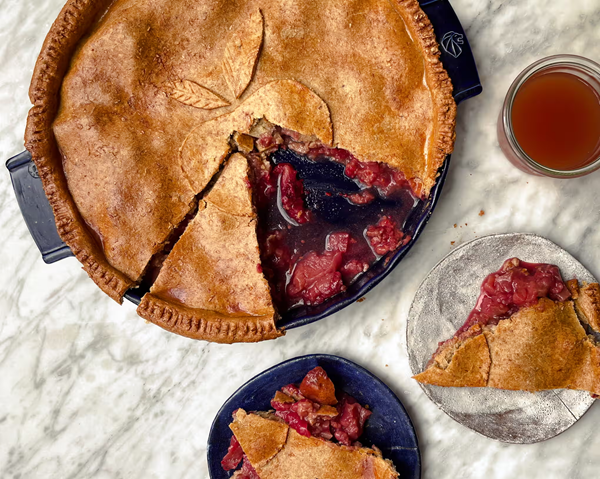 Apple pectin jelly (plus an apple pie made with leftover apples)