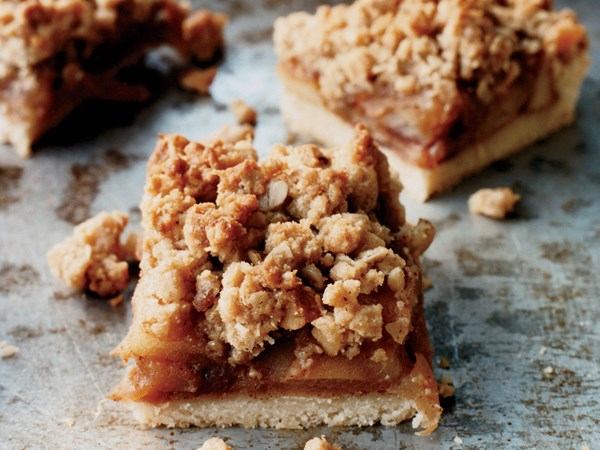 Apple pie bars 