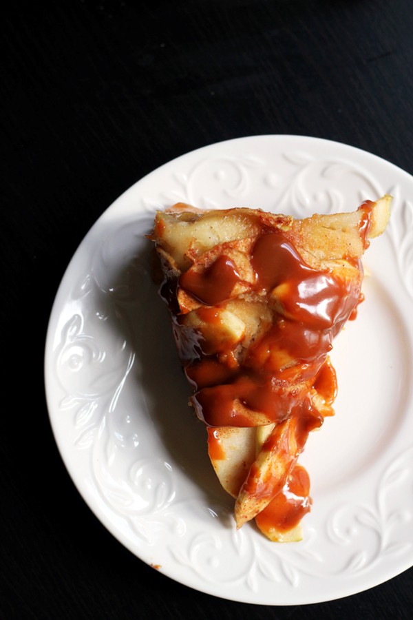 Apple pie coffee cake with dulce de leche