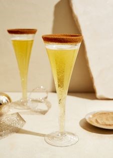 Apple pie mimosa