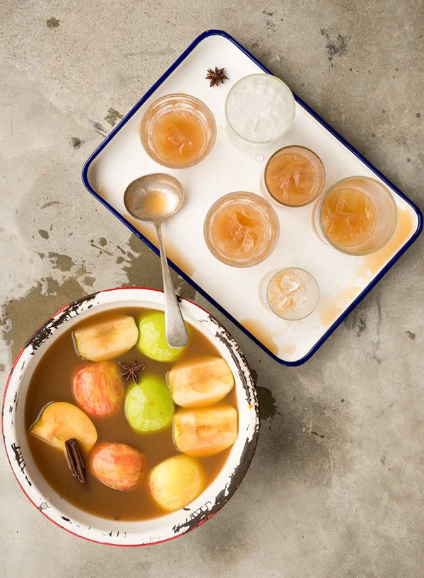 Apple pie moonshine