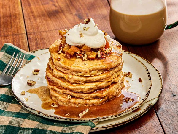 Apple pie pancakes