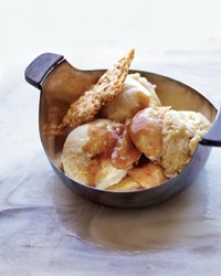 Apple pie sundaes with cheddar crust chards