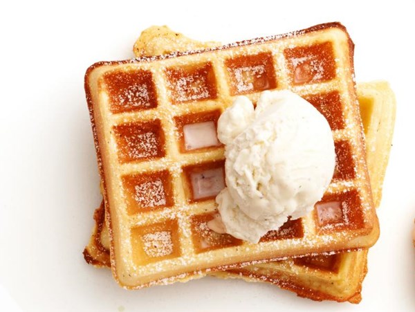Apple pie waffles