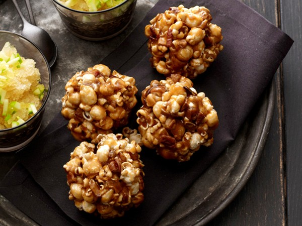 Apple popcorn balls