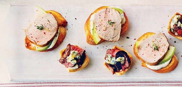 Apple pork tenderloin canapés