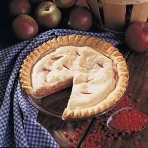 Apple praline pie