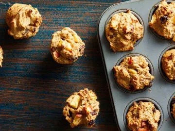 Apple-raisin mini muffins